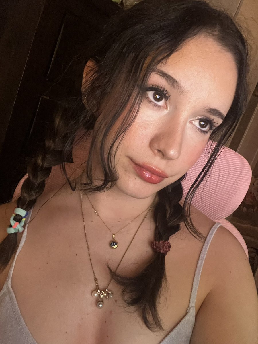 kaitlin :3 | may 7 🎉 tweet media