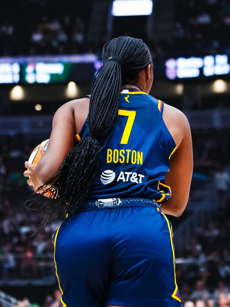 Indiana Fever tweet media