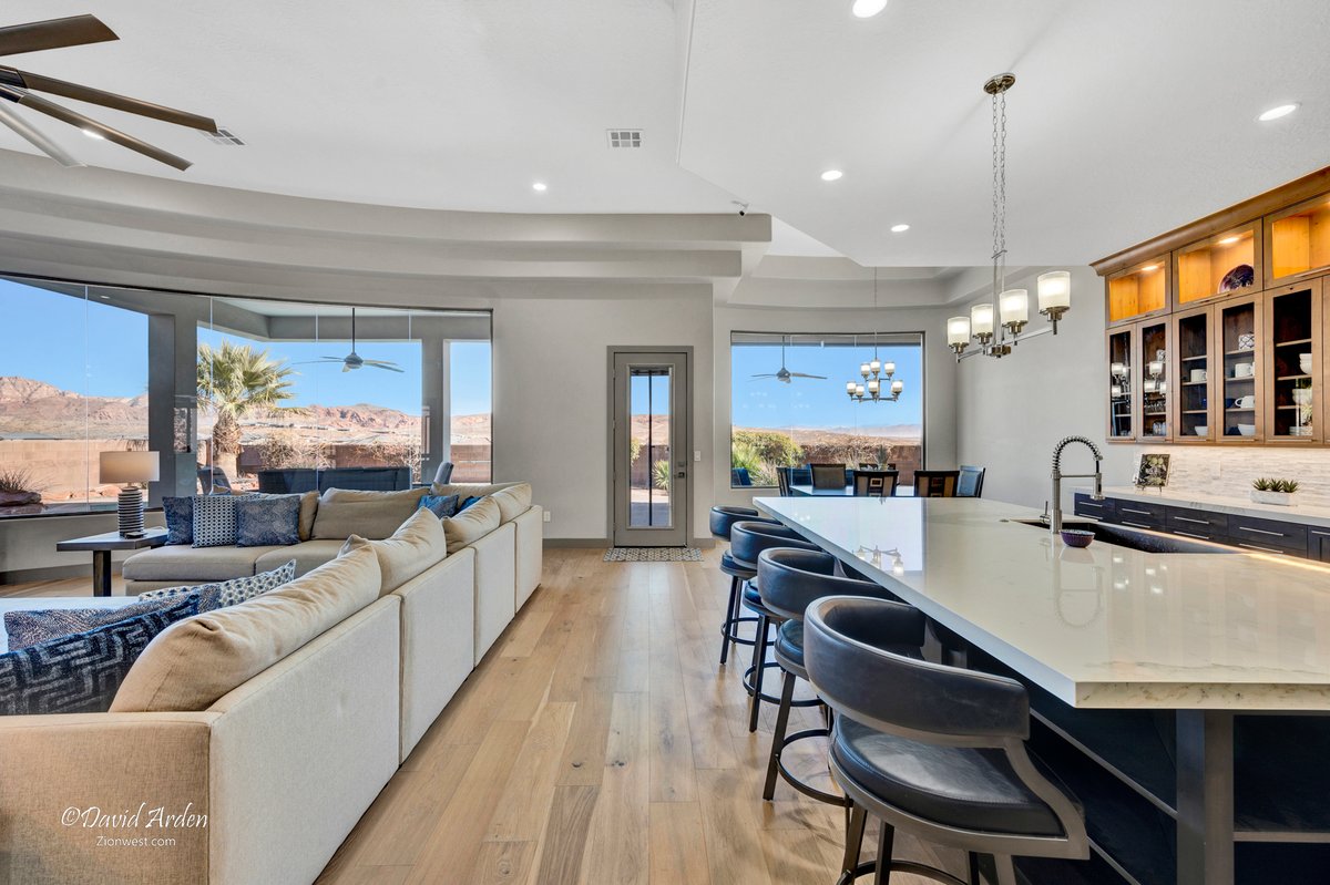DaveDiegelman's tweet photo. Practicle advice on bathroom countertops. This could save $1,000's on your remodel in St. George Utah. 
https://t.co/JQ3xWovKFT https://t.co/NzJqspUCKO
