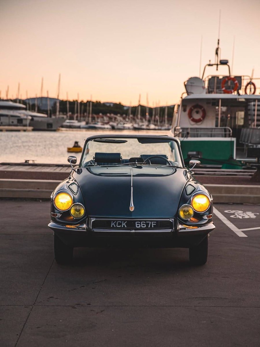 Retromania4ever's tweet image. 🟦⬜🟥 #Citroën DS21 #Chapron Cabriolet