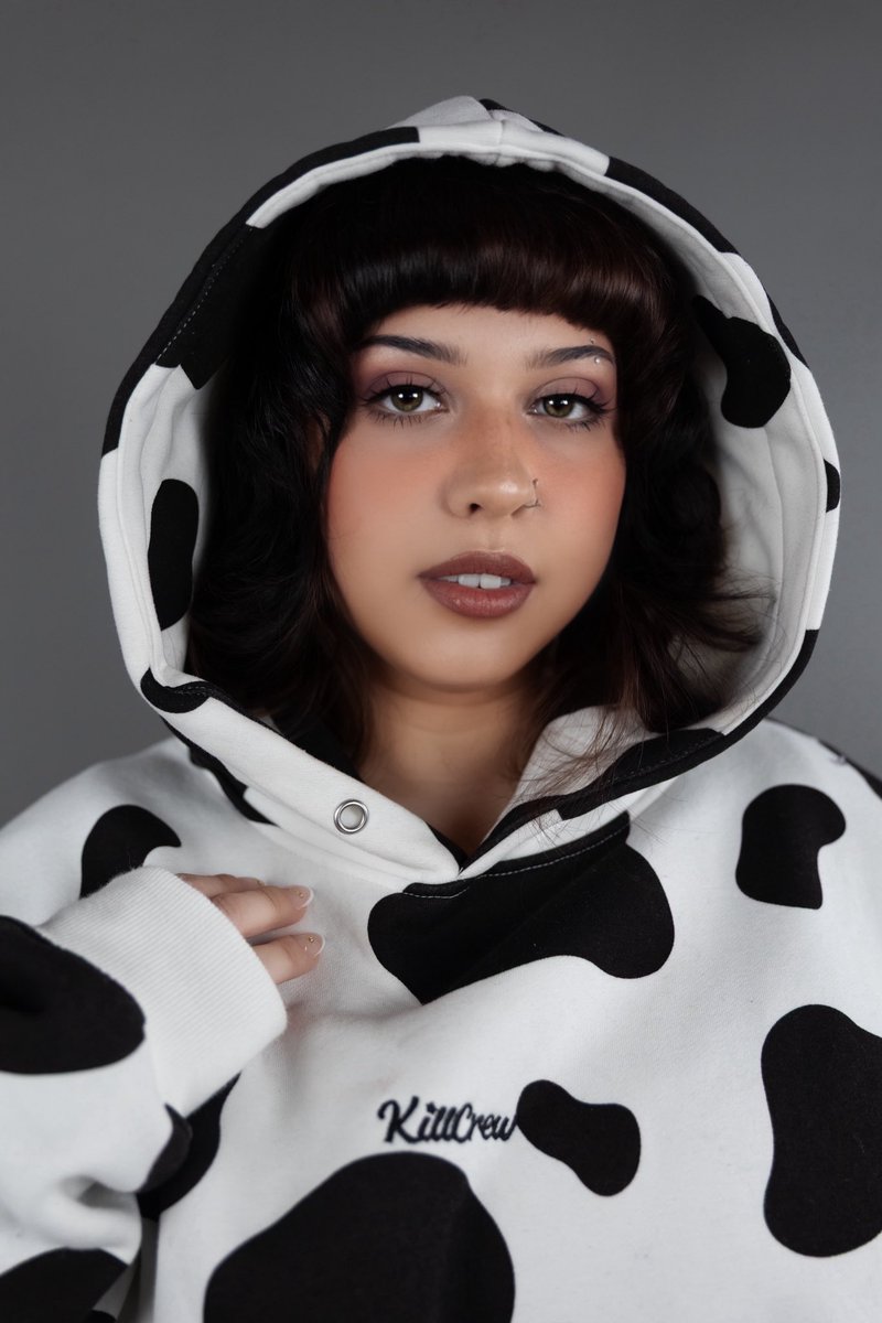 graysinblack's tweet photo. @KillCrew_ #killcrew #altmodel #fashionmodel https://t.co/GIgAtQsEUI