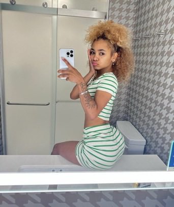 kitty 💕 tweet media