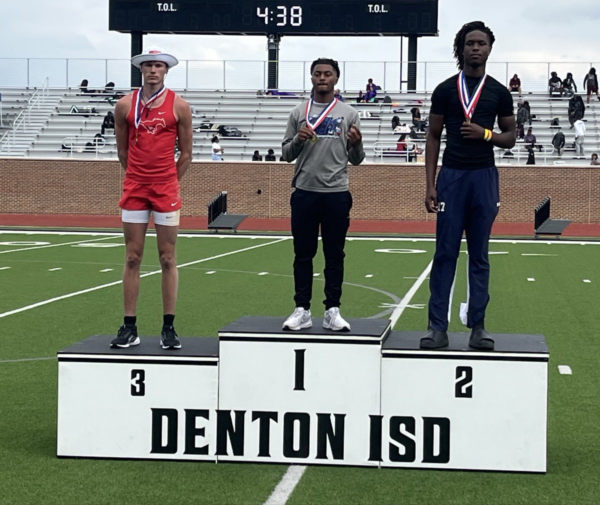 GrapevineTrack's tweet photo. Cade Moreland 🥉in Long Jump and on to Regionals! Cade also placed 4th in Triple Jump and will compete at Regionals in that! https://t.co/P04JVSB9Tk