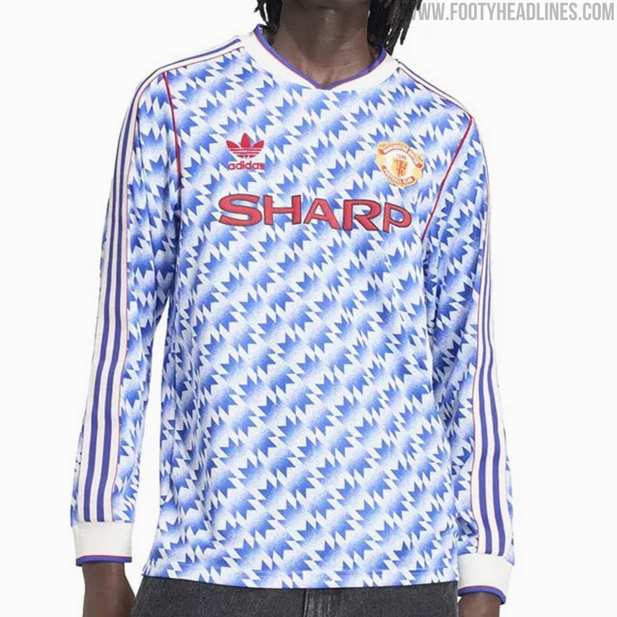 ??? Adidas will release a long-sleeve version of the snowflake 