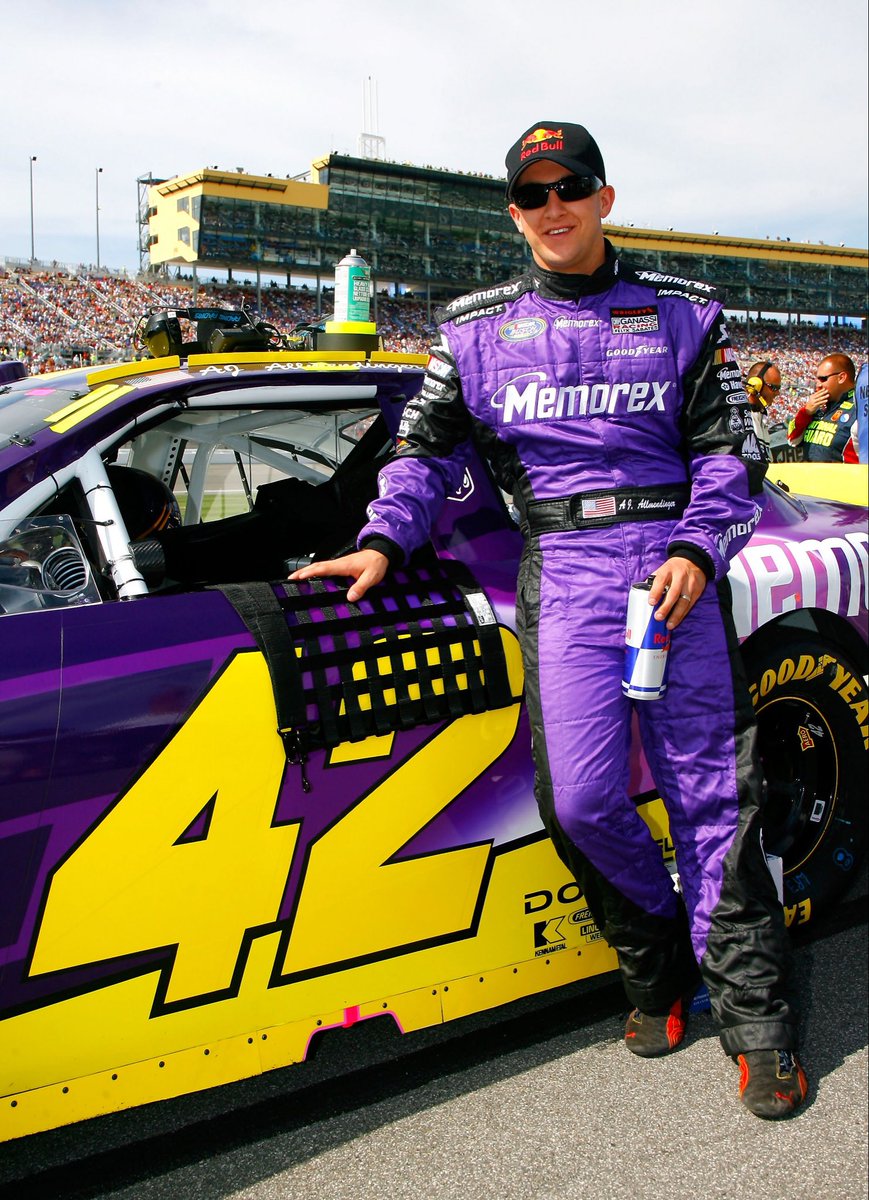 NASCARClassics's tweet photo. Bryan Clauson and A.J. Allmendinger.

@kansasspeedway | 2007 https://t.co/qRAFPJyfUg