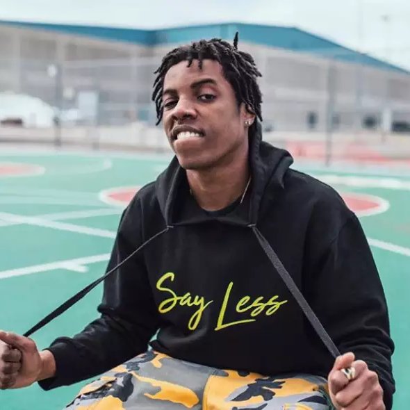 TheUKBase's tweet photo. Happy 30th Birthday to OVO's very own @RoyWoods 🎈

A decade of vibes and late-night anthems.

What song will you stream to celebrate his birthday? https://t.co/r5a3z1p0dM