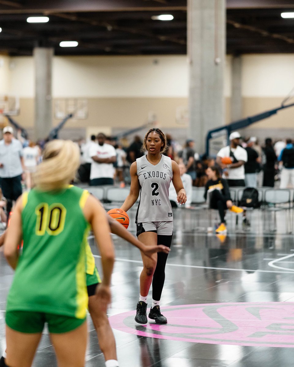 Nike Girls EYBL tweet media