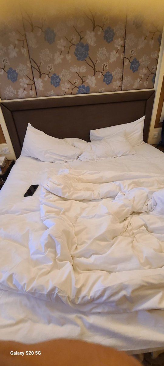 JovanAntonio5's tweet photo. Good morning...
Aga ng human alarm clock ko π
π€£
Dami namin nakitang alter sa greenfield kagabi π
#altermandaluyong
#altershaw
#altergreenfield
#altermanila https://t.co/oSc01hdraB