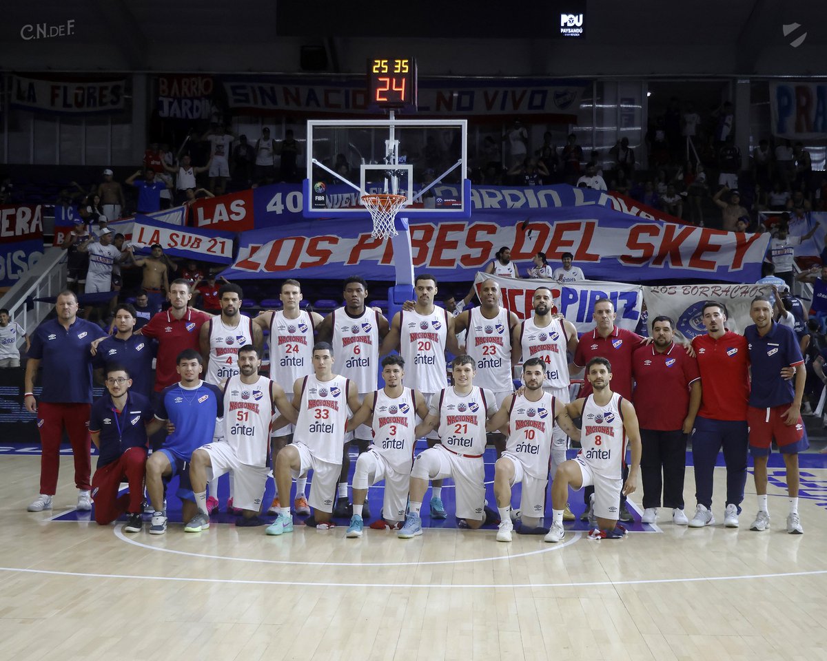 Gracias jugadores y cuerpo tecnico por dejarlo todo por estos colores.