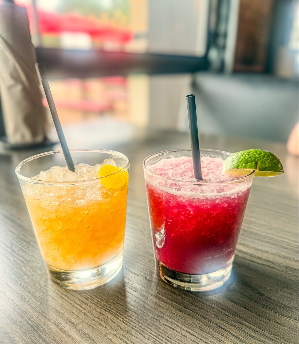 CrystalStayCool's tweet image. Hopdoddy date today 🔥 Tried the Goodnight Good Cause burger with grass-fed beef 🍔, Tillamook cheddar 🧀, caramelized onions, 🍯 jalapeños 🌶️ &amp;amp; caffeinated BBQ sauce🔥. Juicy and messy. 😌🍟

#Hopdoddy #Cheeseburger #Foodie #Tx