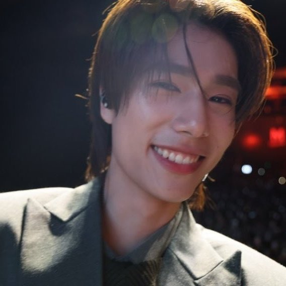 ce •౿• tweet media