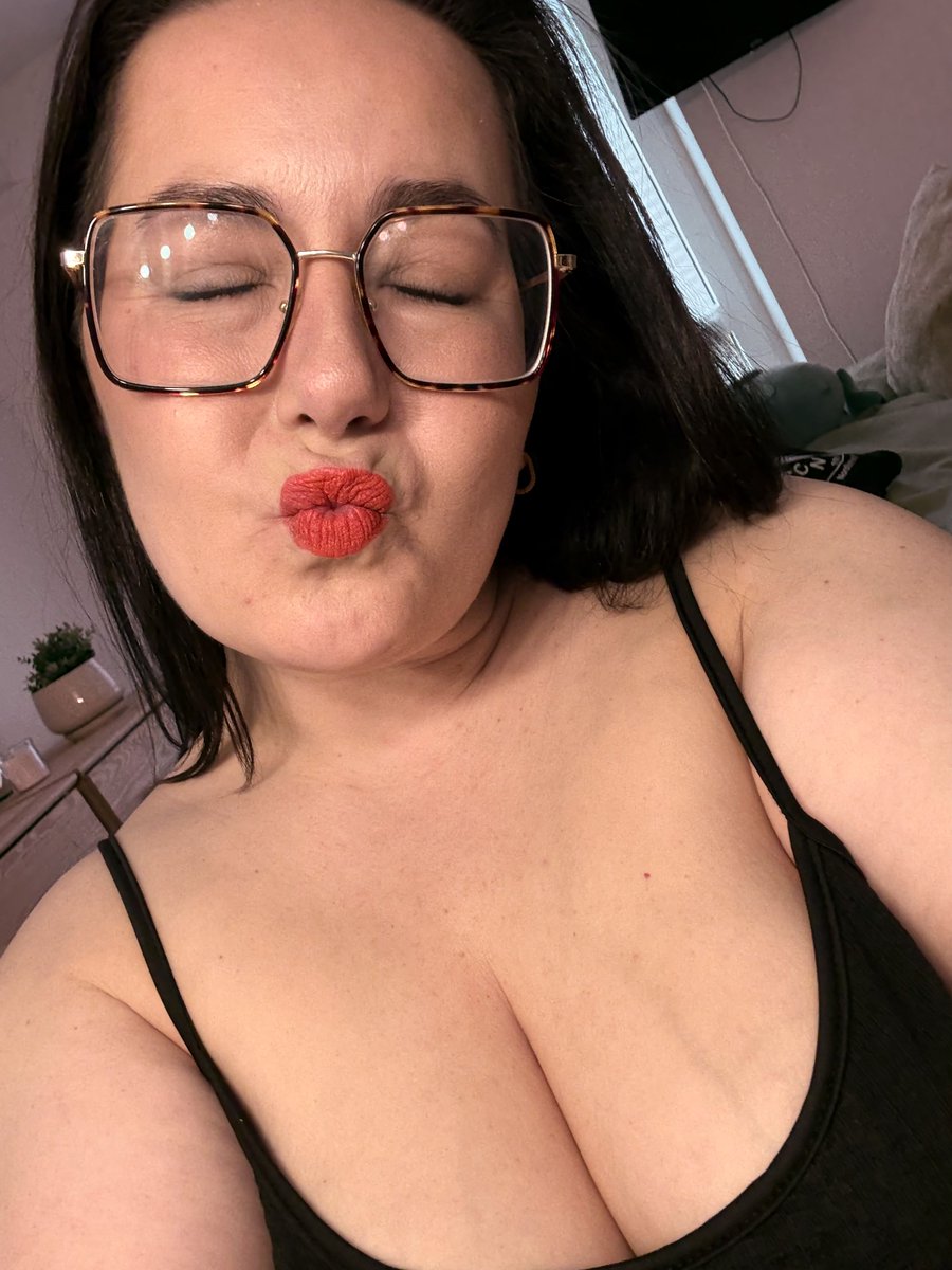 emma tweet media