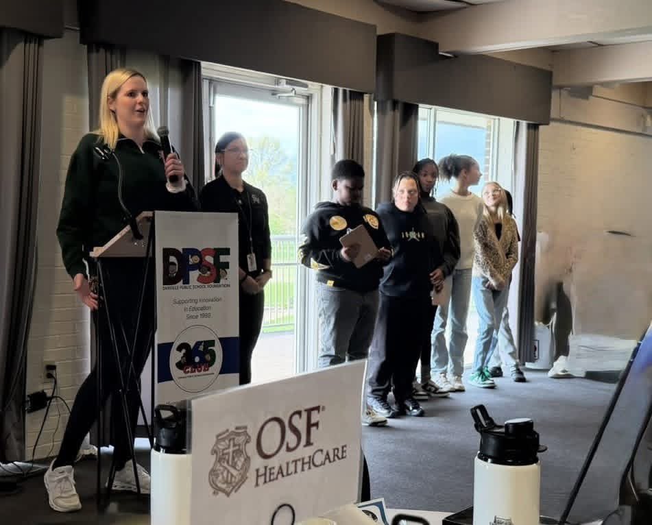 kimmie_kay_21's tweet image. What an amazing opportunity! My first grant proposal was selected to showcase at the 17th annual 365 Club Breakfast at Turtle Run! I got to present my slideshow and discuss the grant followed by my students telling donors their thoughts! #physed #DPSF