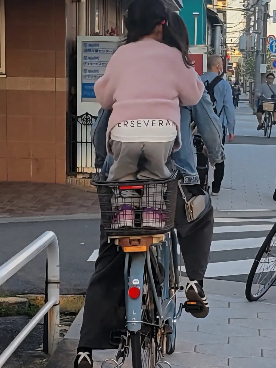 ネットで話題の動画 tweet media