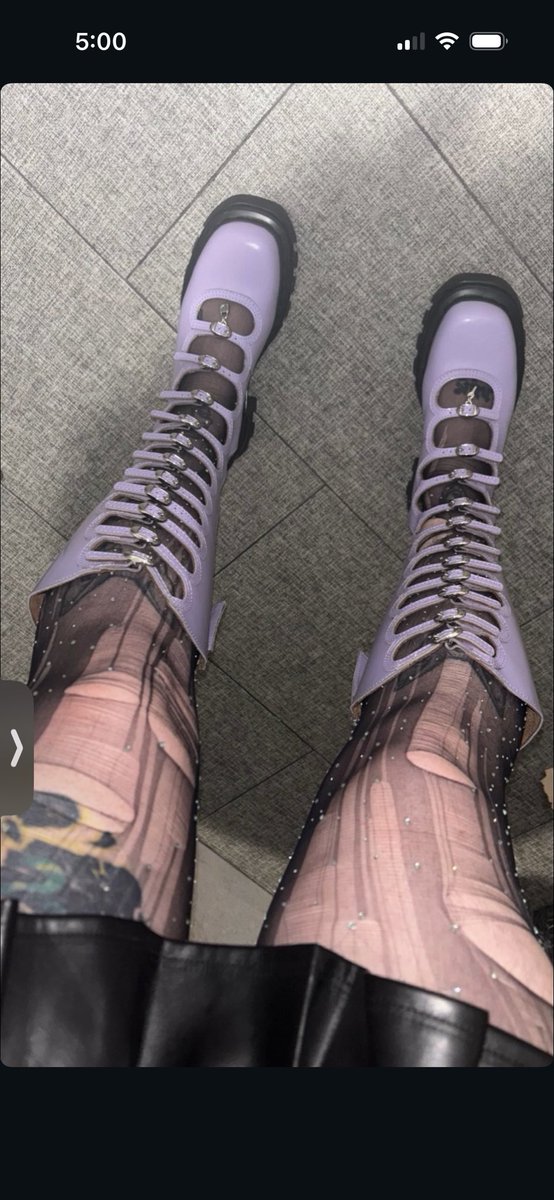 SuccubusSahara's tweet photo. Which good bitch deserves a lick of Daddy’s Docs? 

💜 

• findom • femdom • Goddess NYC • 
• worship • Doc Martens • Dominatrix • https://t.co/QoFQNLY1ME