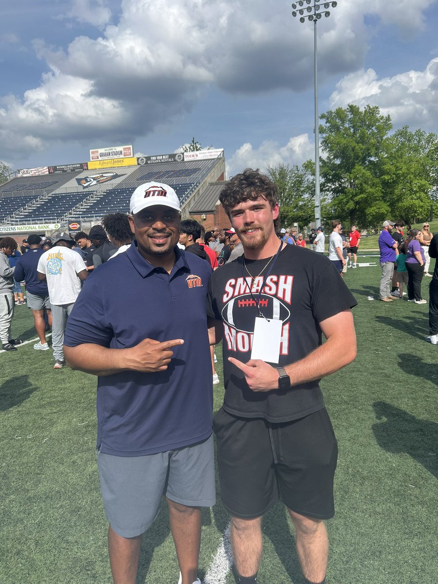 MLeitzen2027's tweet photo. Had a great time @UTM_FOOTBALL today! Thank you @CoachLeno_UTM for the invite and thank you @coachTJ_UTM and @CoachRudyG for the hospitality. Blessed for the day! Thank you again 🙏 https://t.co/9gcemJyDJ4