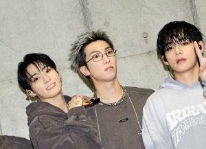 グクペンのり💜 ̖́-🐰ⒶⓇⒾⓇⒶⓃⒼ26年！BTS⭕️🔴🔴おかえり😊 tweet media