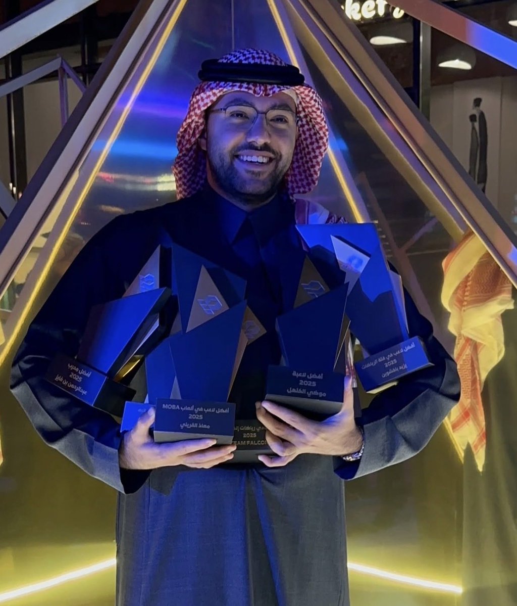 KC_WORLD tweet media