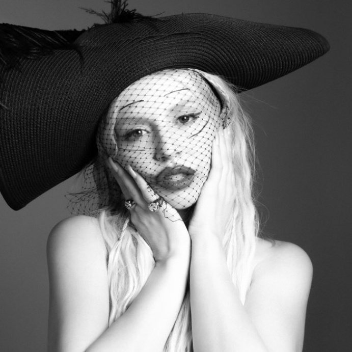 Info Ava Max tweet media