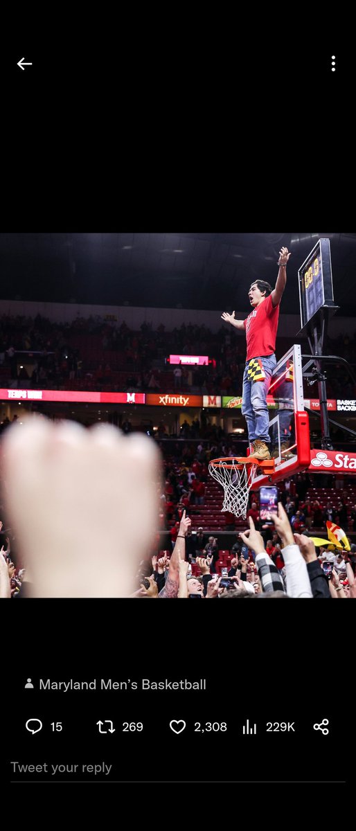 Bugszzy's tweet photo. @_MabanJabriel @TerrapinHoops https://t.co/1O9ayStd2B