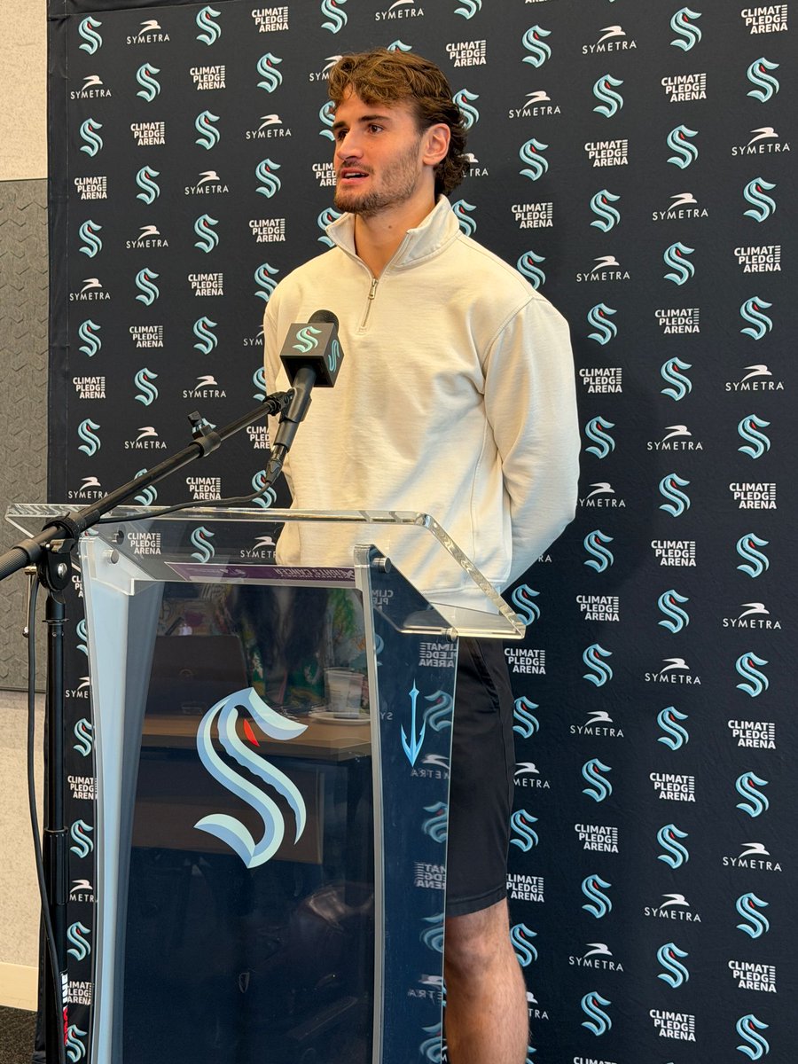 “I’ve played 150 games in the NHL and 4-5 years ago I was begging for one.

I’m grateful. Playing in the NHL is the coolest thing in the world.”

-Joey Daccord
#SeaKraken