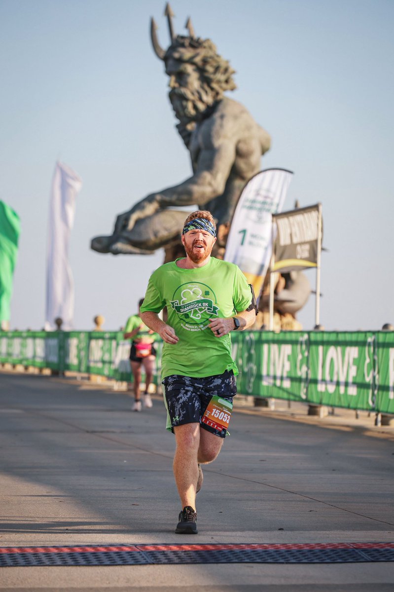 runningonroads's tweet photo. Throwback to a few weeks ago… first Half Marathon in Virginia ☘️✅

Completing that along the 8K earned me the Dolphin Challenge medal. Beautiful course, humid race, and amazing race day vibes… https://t.co/MEOOFSR0G2