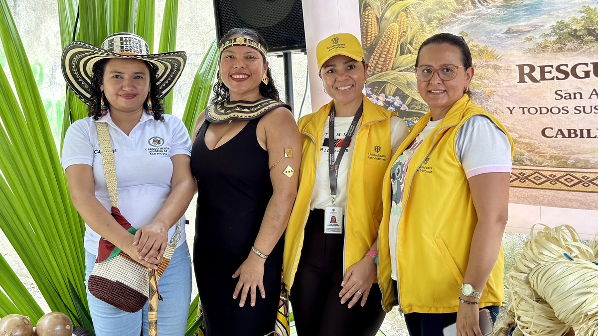 UnidadVictimas's tweet image. La Unidad para las Víctimas, a través de la Dirección Territorial #Sucre, en articulación con el cabildo indígena Zenú de la vereda San Miguel en Sincelejo, realizó un encuentro para fortalecer la identidad cultural y transmitir saberes ancestrales a niñas, niños y jóvenes.