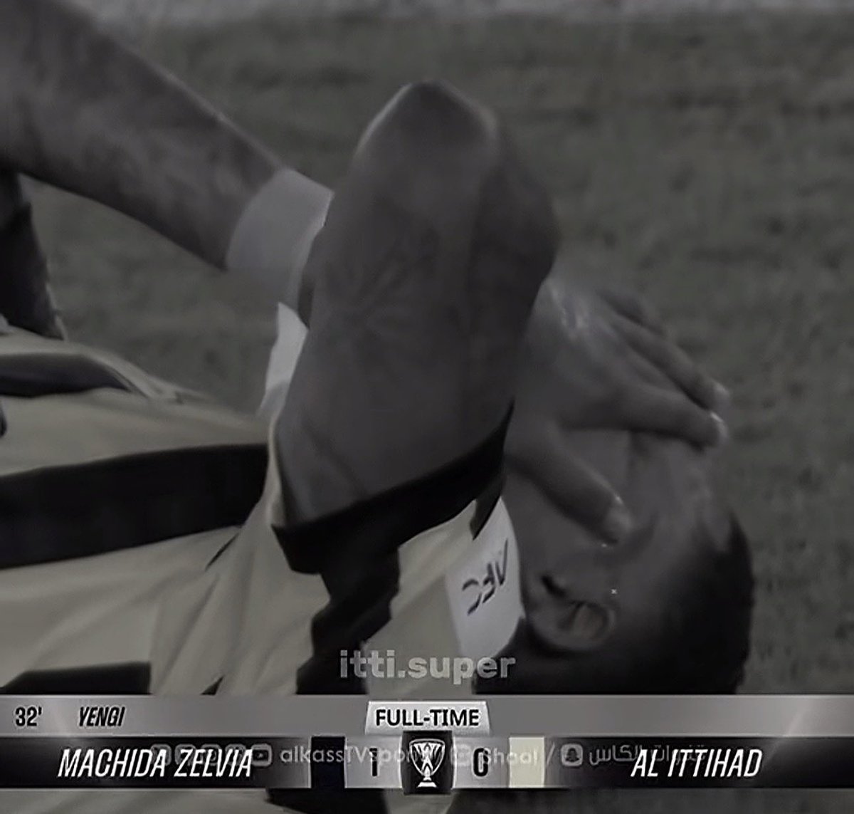 عزيز tweet media