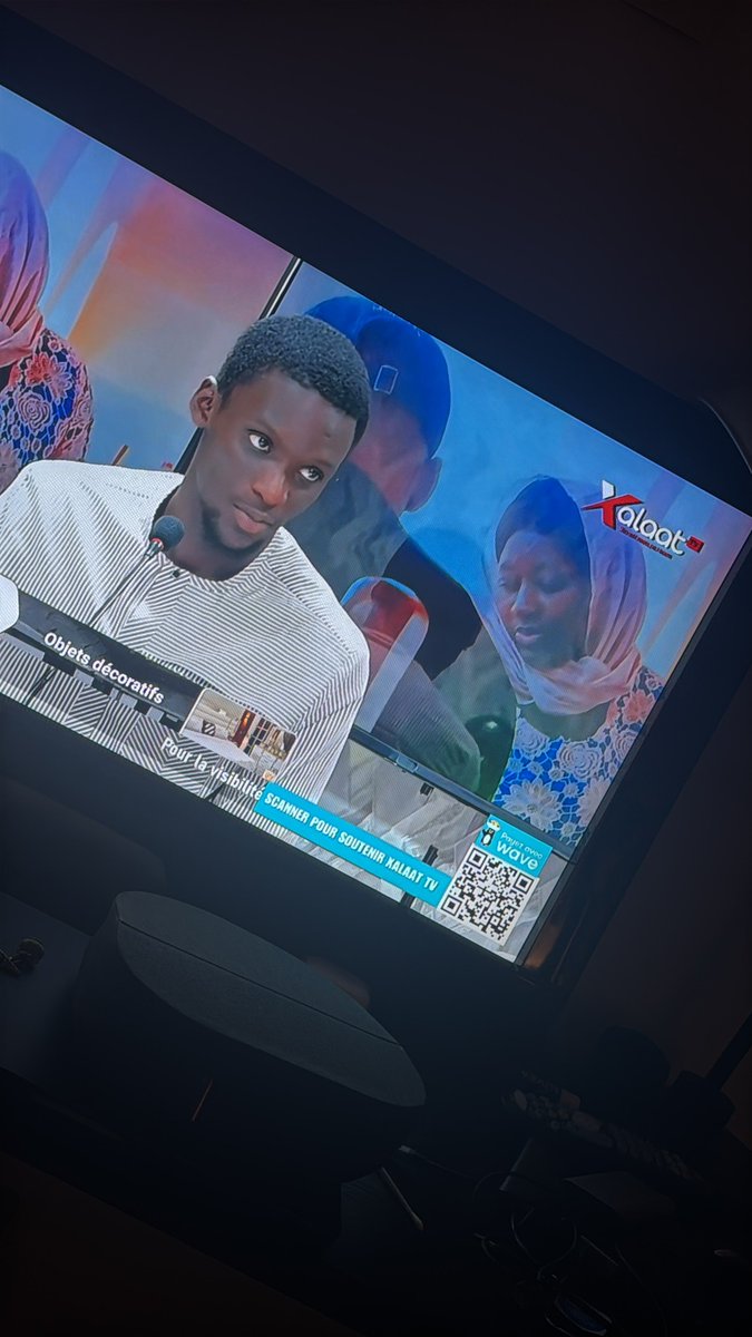 barathm_'s tweet photo. @SeyePapeSamba1 ton temps est très précieux, pas pour ces guignols ! #XalatTv https://t.co/avNqMVfIQ7