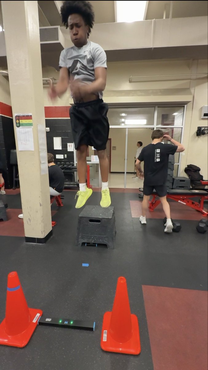 wcsRHSstrength's tweet photo. Bounce 

#feedtheraptors https://t.co/SMMYLALqGI