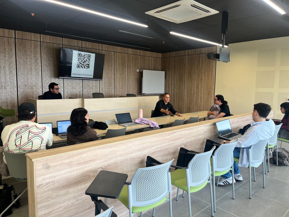 SalazarPilonie1's tweet image. #PRAGMA Investigación multidisciplinar en DD.HH @UIS somos EXCELENCIA ⚖️🖋🇨🇴