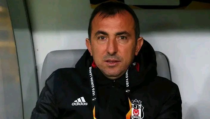 90+8 de hakkımızı yediler
90+8 de şampiyonluktan koptular ilahi adalet.<a href="/Fenerbahce/">Fenerbahçe SK</a>