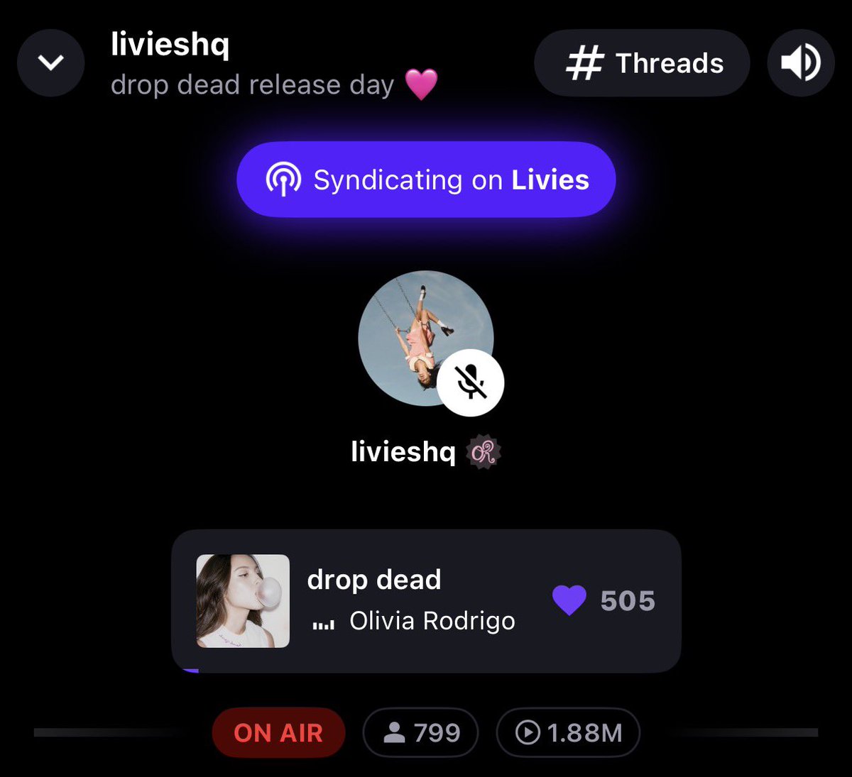 gracie | drop dead 🩷 tweet media