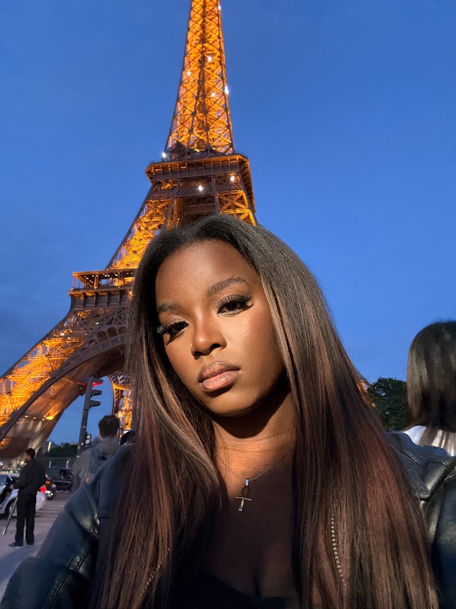 𝓁𝒶𝒶𝒹𝓎 🍬 tweet media