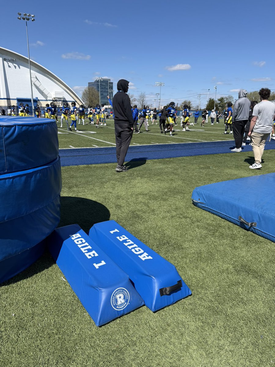 IamChaseBell15's tweet photo. Great time at @Delaware_FB this past week can’t wait to go back!
@SouthWarrenFB @QBC_Nashville @Smith_gs13 @TomLoy247 @AllenTrieu @ChadSimmons_ @QBHitList @adamgorney @udfbgm  #AGTG https://t.co/aiV4TwFeAu