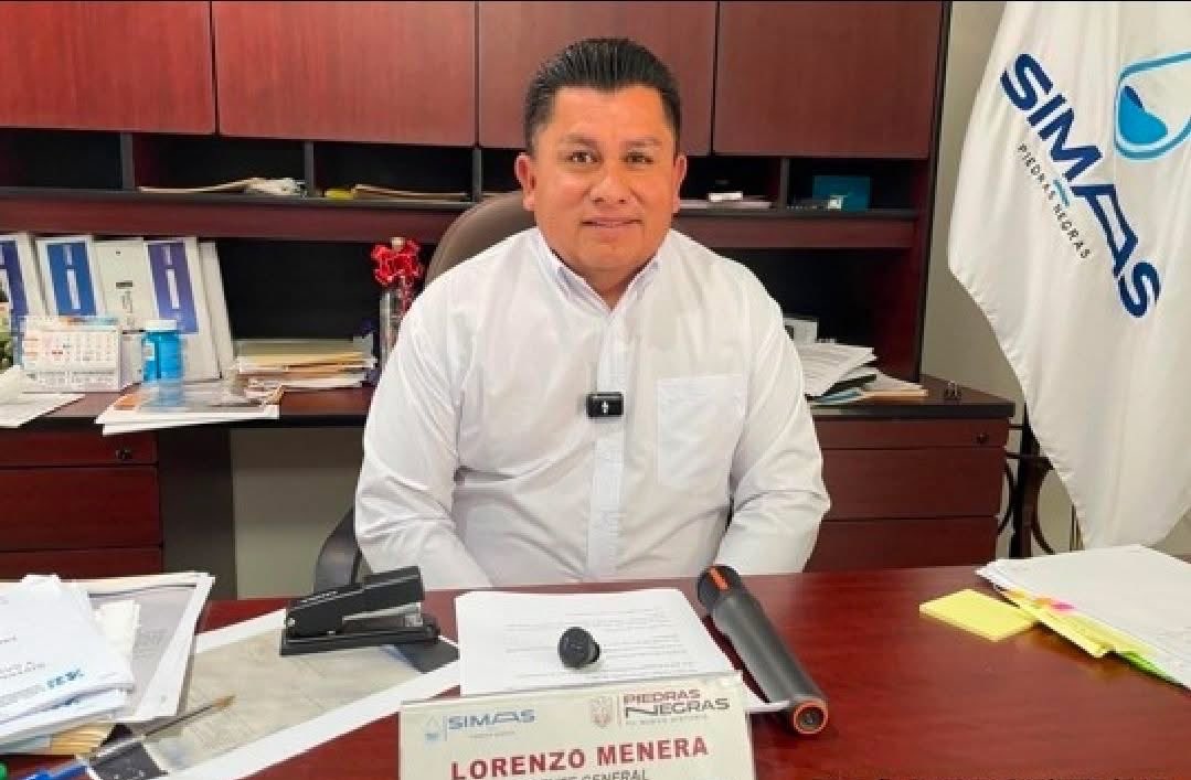 Lorenzo Menera condiciona su salida del SIMAS y exige 5 mdp; autoridades federales inician pesquisas

Piedras Negras, Coah. — El gerente del Sistema Municipal de Aguas y Saneamiento (SIMAS), Lorenzo Menera Sierra, condicionó este martes su eventual salida del organismo y lanzó un