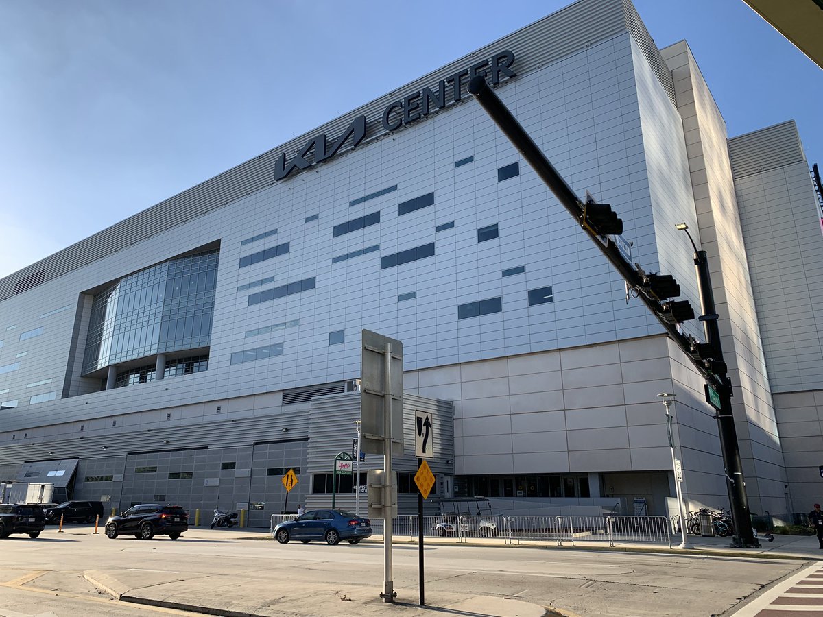 MarkMosesShow's tweet image. Must win tonight!! @OrlandoMagic #OrlandoMagic