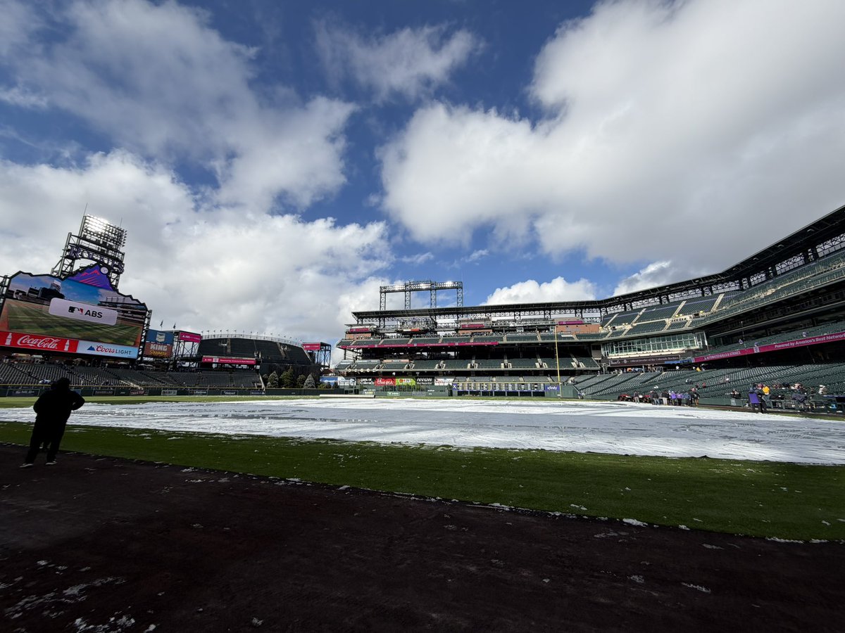 Rockies grounds crew did amazing job to get this field ready.