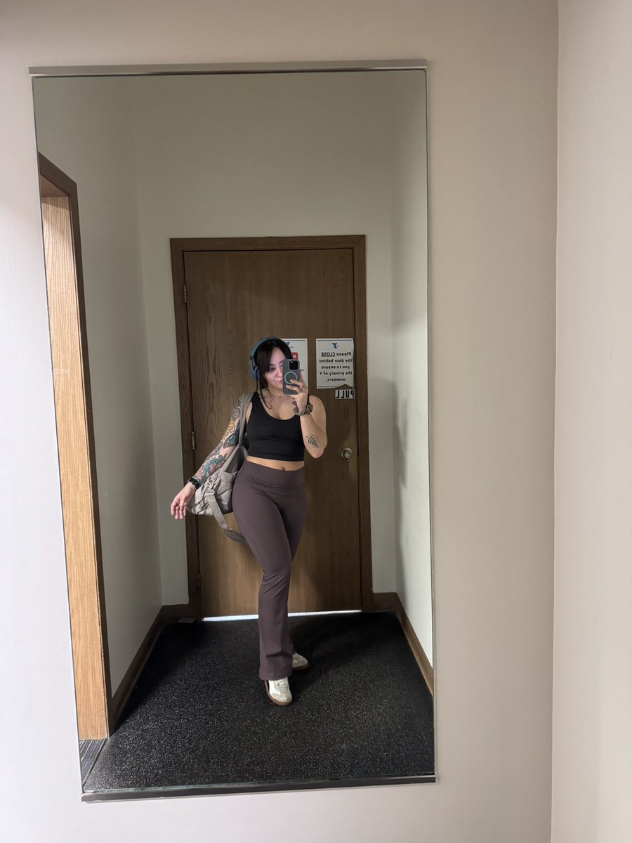 just a girl tweet media