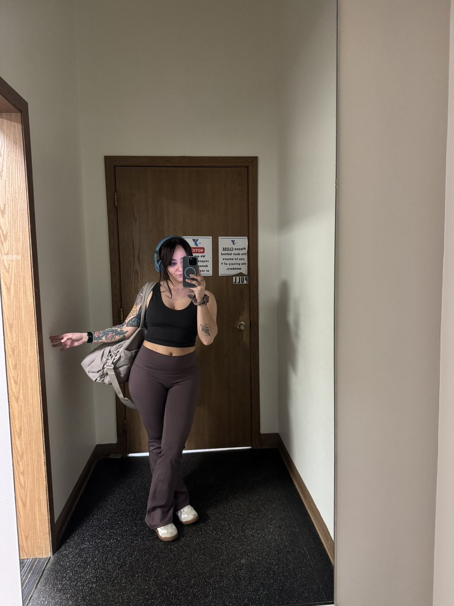 just a girl tweet media