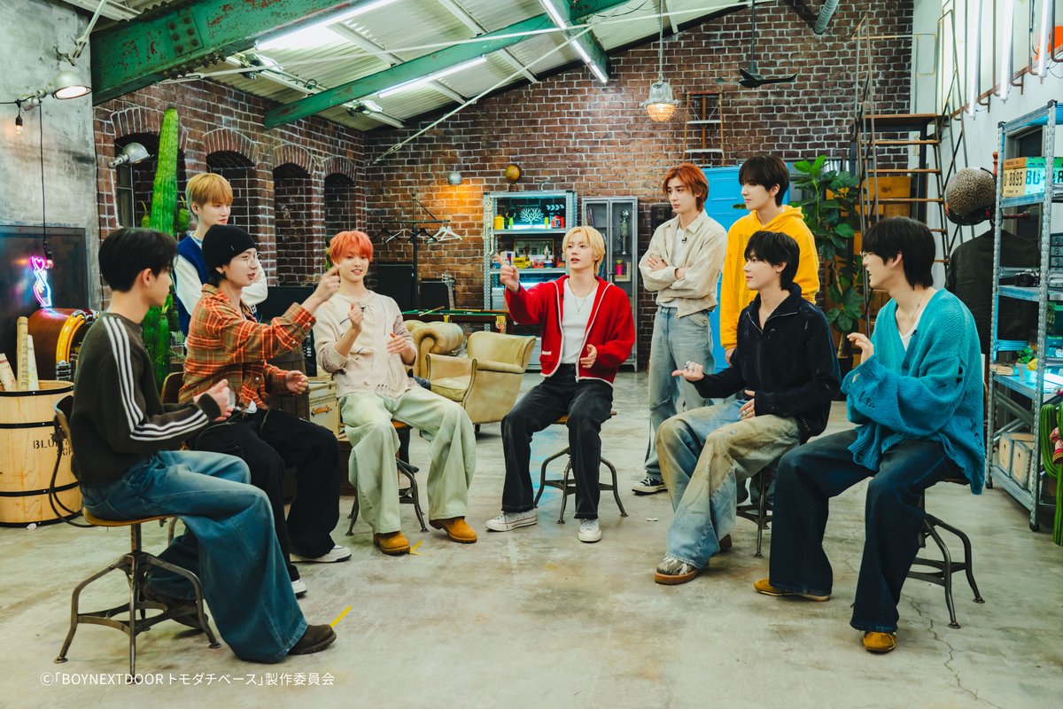 Hulu Japan tweet media