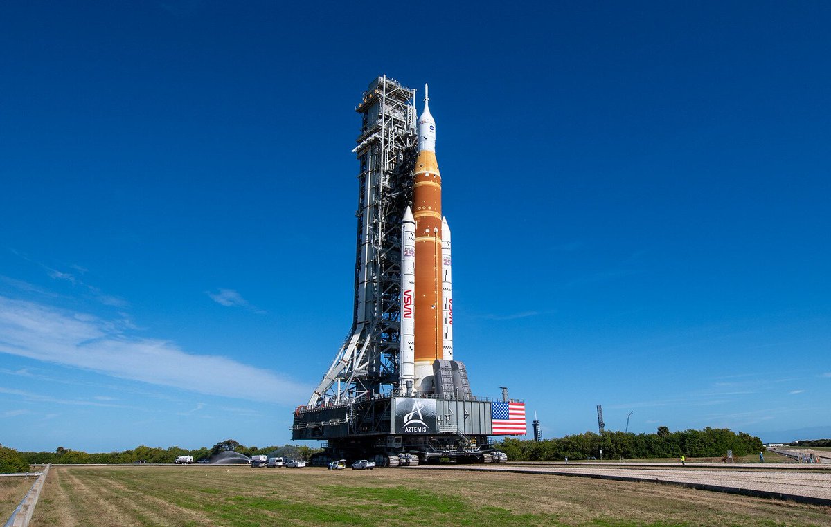 Ultravioleta_radio tweet media