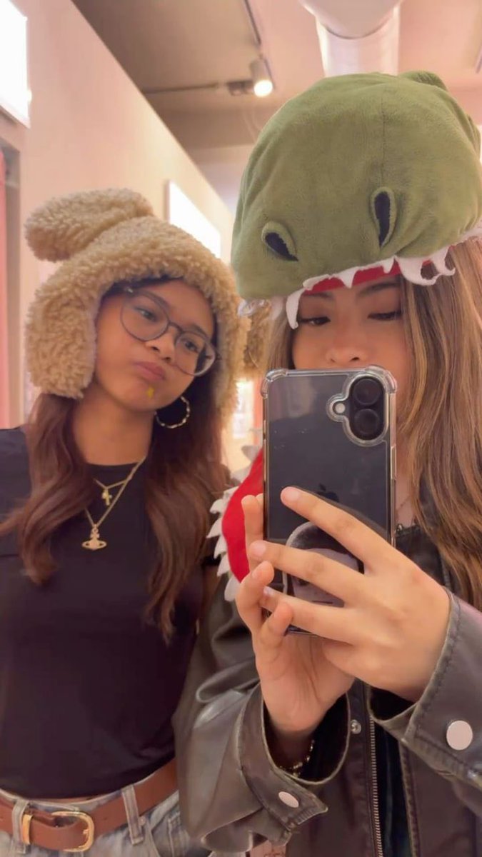 Atomic Betty ⚛️ tweet media