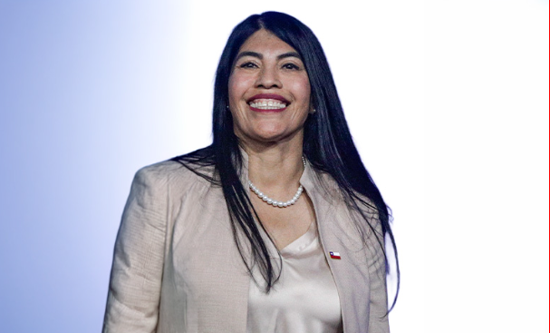 patriota_1972's tweet image. Ministra Lincolao a generado un Patrimonio de USD 60 MM a través de su inteligencia y esfuerzo.
De origen humilde, cómo devuelve la mano al servicio público siendo ministra de Tecnología.
Demuestra ser un ejemplo para todos nosotros✅
La apoyas❓
Responde
A. Sii, 100%✅
B. No