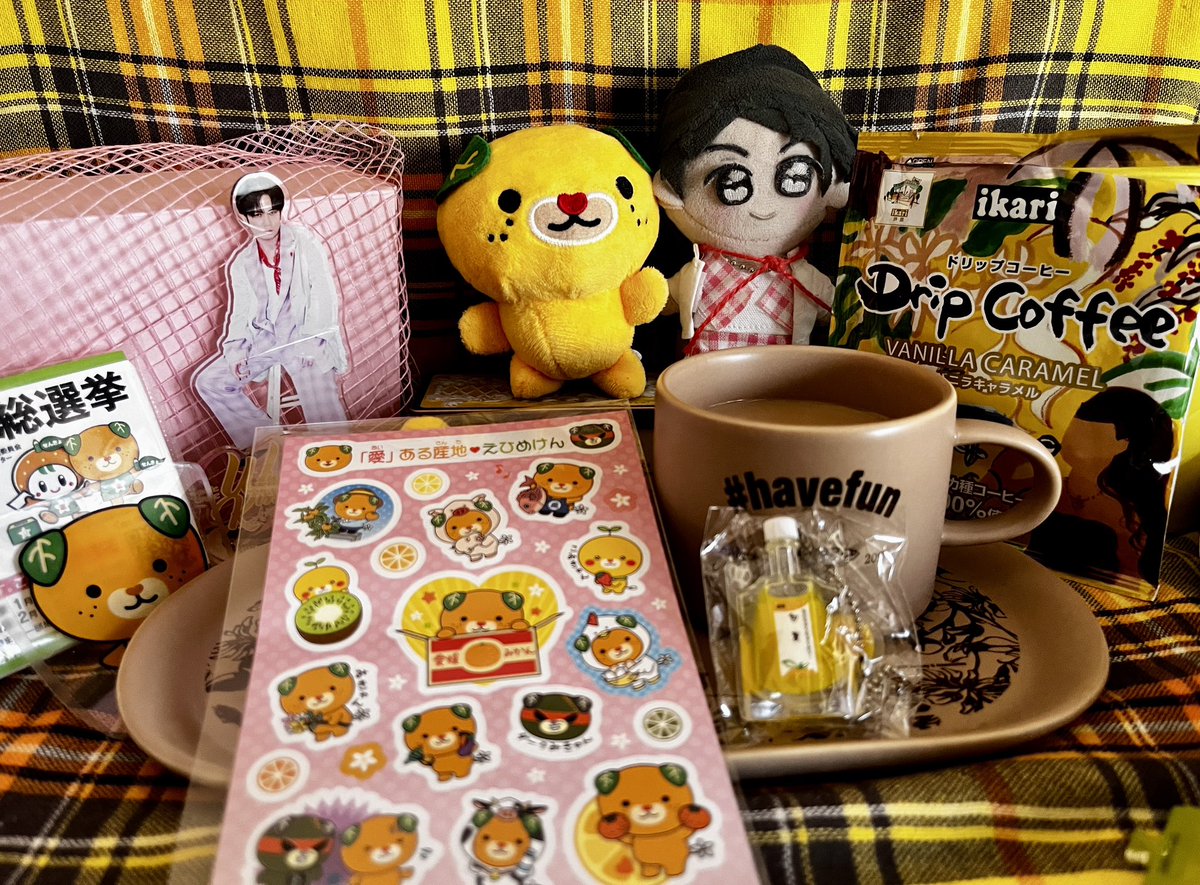 izumaru333's tweet image. 黄色い袋のコーヒーで
#havefun💛

フォロワーさんも
書いてたけど
あっくんからの
お出かけのお知らせ、
家族LINEみたいで
嬉しかったです💛

推し活仲間のお土産

みきゃんのシール🍊
甘夏ちゅうちゅうゼリーの
ミニチュアチャーム🍊

めっちゃ可愛いから
見てね〜꒰՞ɞ̴̶̷̥⩊ɞ̴̶̷̥꒱֯

#佐藤アツヒロ