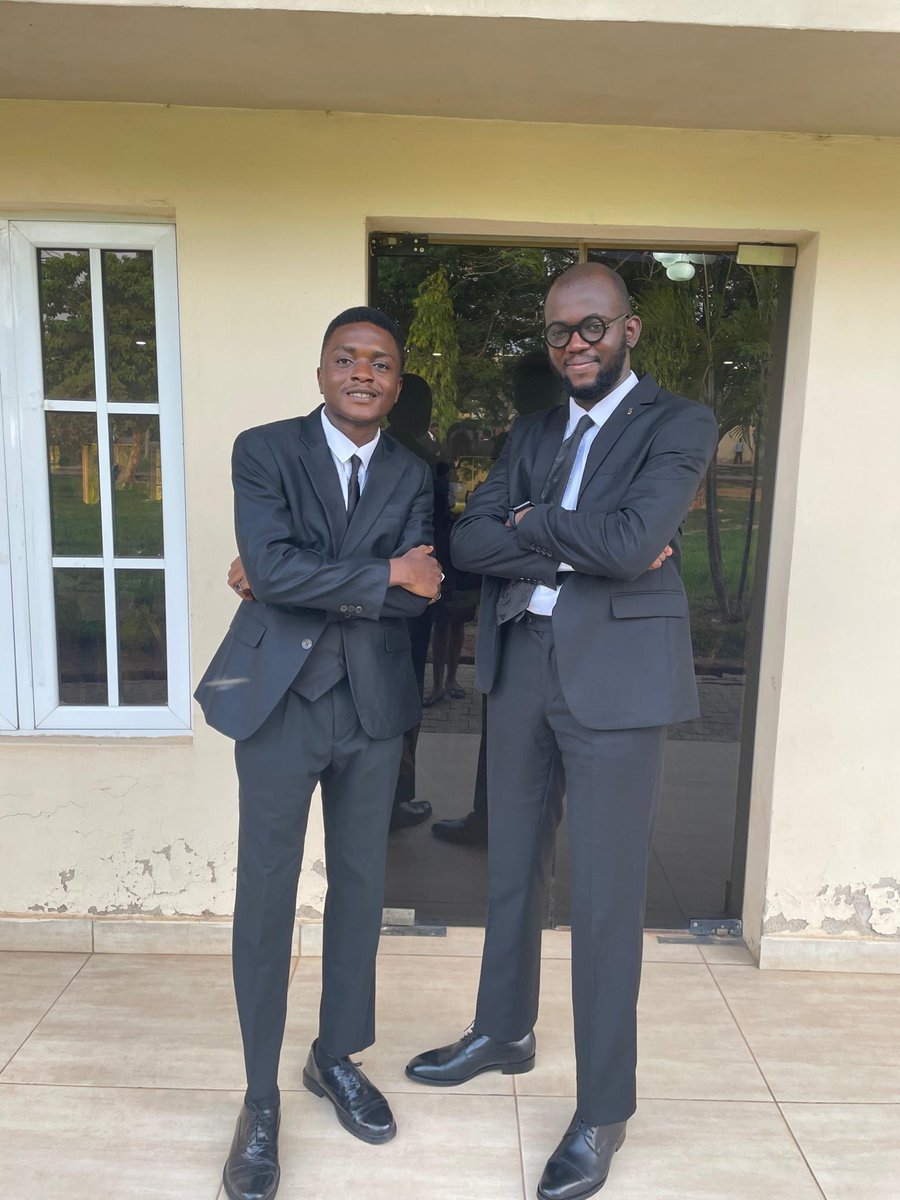 Legal Yanju tweet media