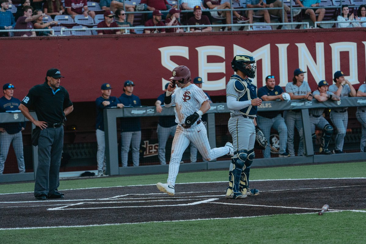 Two more for the Noles! Chase Williams brings home 2 as a reaches on an error on a sac bunt.

E-4, FSU 4, ND 0