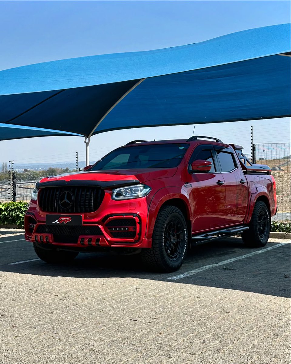 nocarcontext's tweet photo. Mercedes Benz X class 350d 4matic V6 ❤️❤️ https://t.co/MHsgAtnPyh