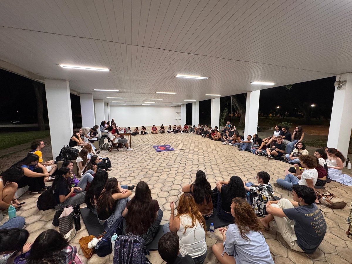 lucas vai trancar o curso tweet media