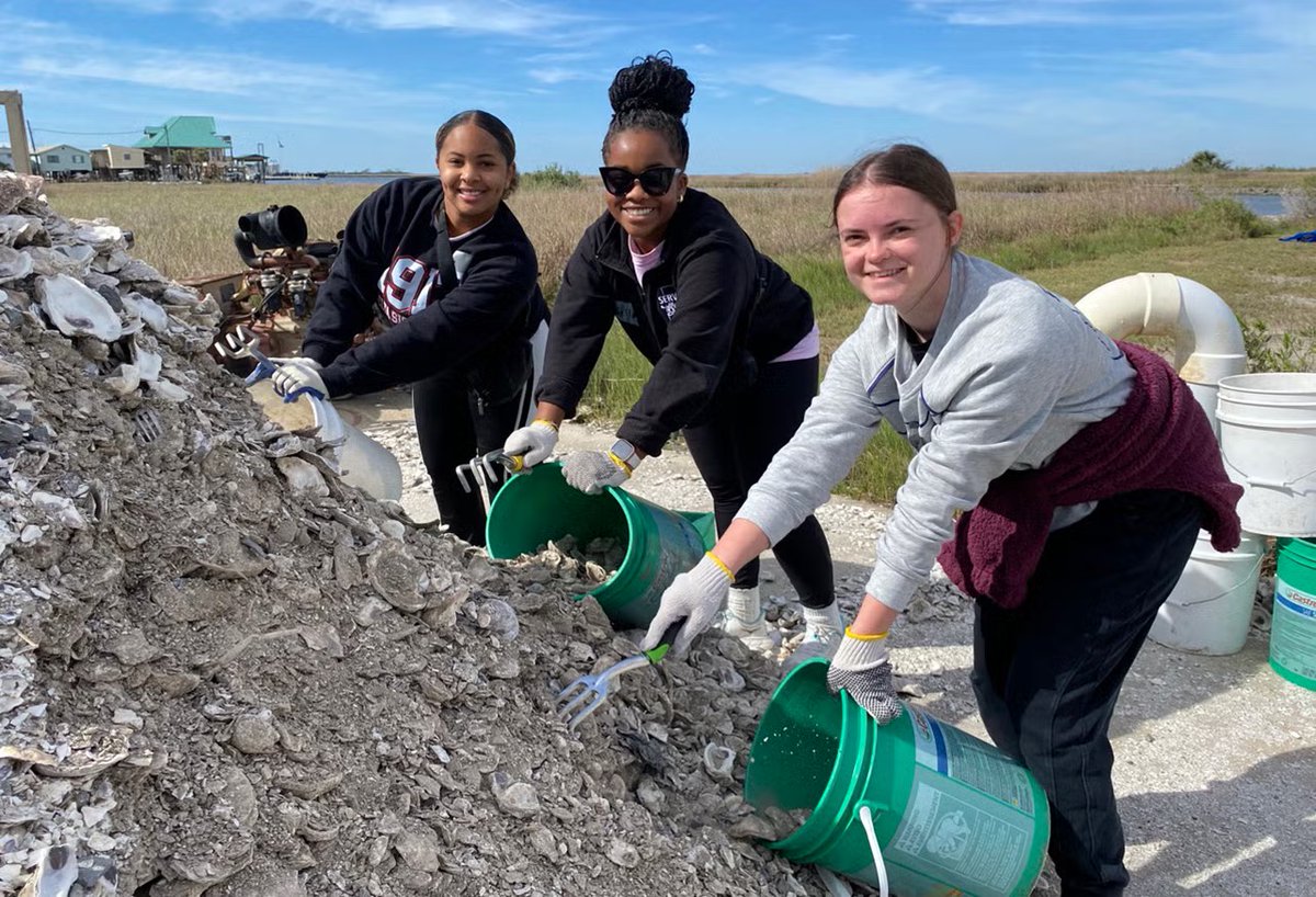 UofAlabama's tweet photo. The Beyond Bama program allows students to serve communities during spring break while building leadership + professional skills. Last month, a group of students worked with nonprofits to address environmental restoration of the Louisiana coast. More: https://t.co/DHtROMSWPu https://t.co/AlhwAONPNN
